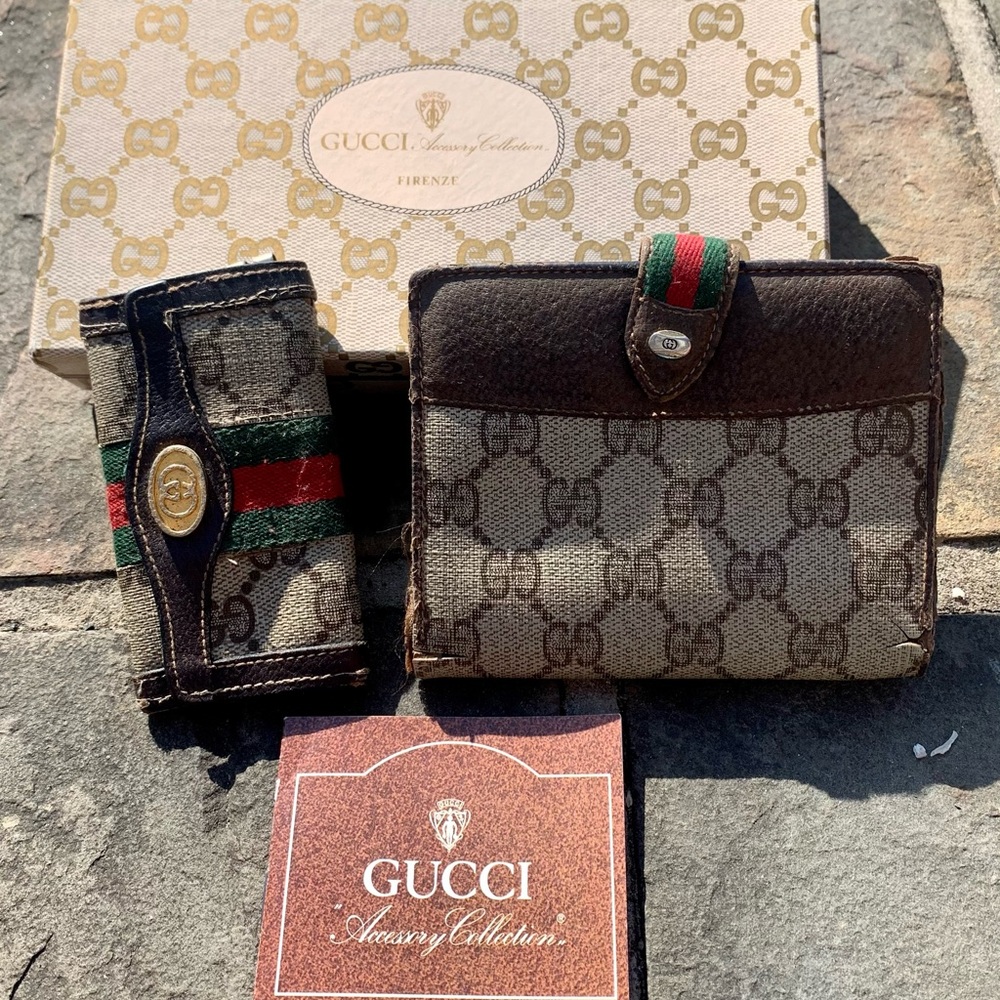 Authentic vintage Gucci wallet & key holder